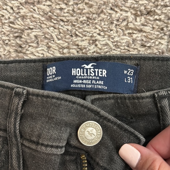 Hollister HighRise Flare Jeans - Picture 2 of 2